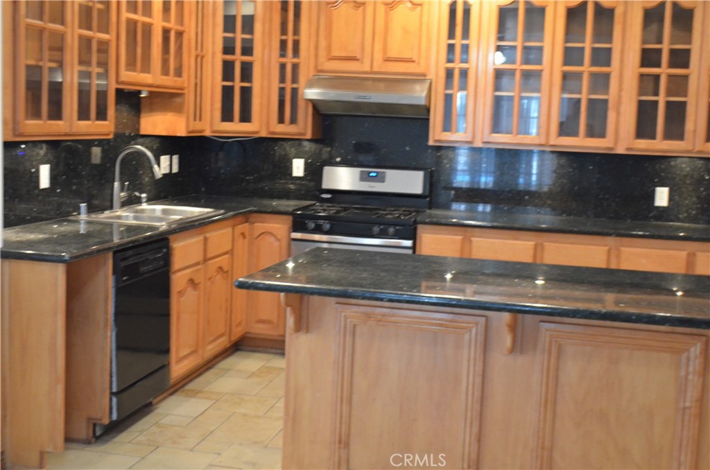 6326 Sunstone Avenue Rancho Cucamonga, CA 91701 - Photo 2 of 14