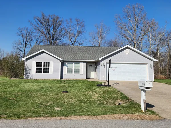 $285,000 | 1508 Hawkeye Court, Carterville, IL 62918