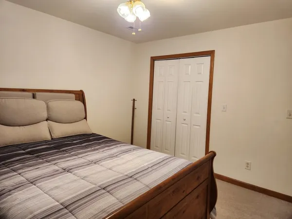 $275,000 | 1508 Hawkeye Court, Carterville, IL 62918