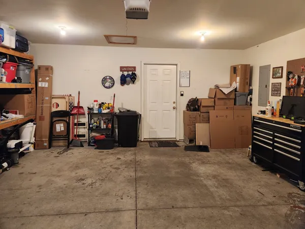 $275,000 | 1508 Hawkeye Court, Carterville, IL 62918