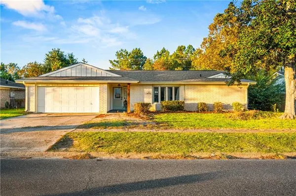 $224,900 | 1016 Meadowbrook Street, Deridder, LA 70634