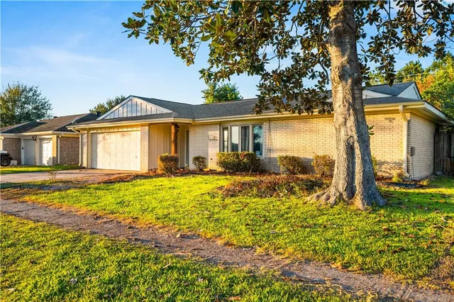 $229,900 | 1016 Meadowbrook Street, Deridder, LA 70634