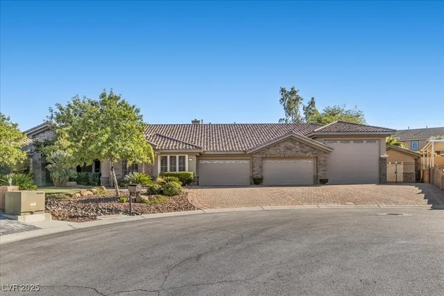 $3,100,000 | 9125 Hickam Avenue, Las Vegas, NV 89129