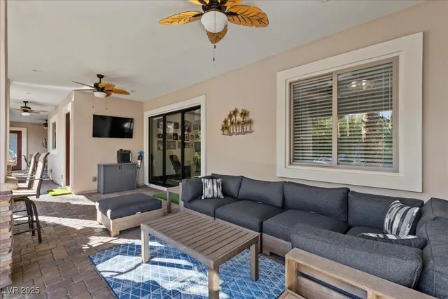 $3,100,000 | 9125 Hickam Avenue, Las Vegas, NV 89129