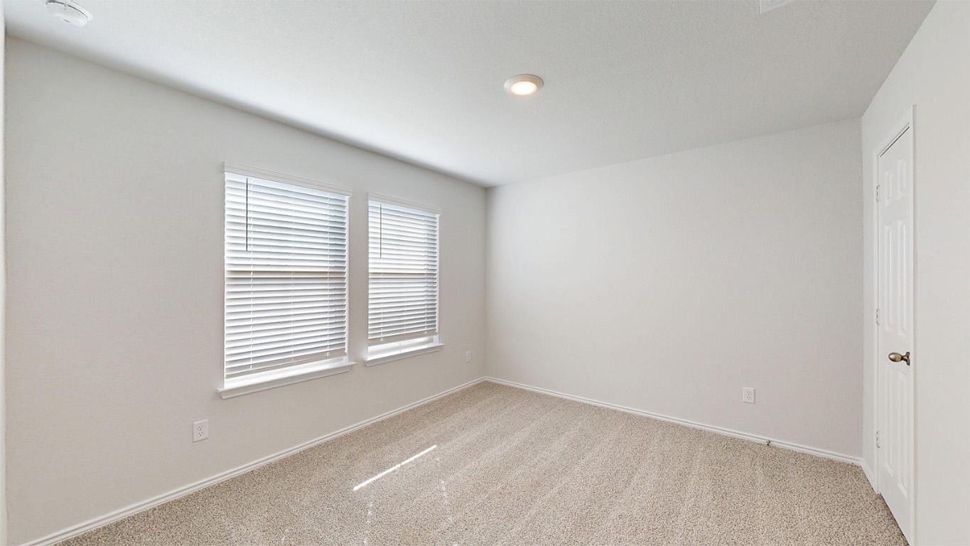 6801 Gilbert Drive Killeen, TX 76549 - Photo 15 of 27 an empty room with a window