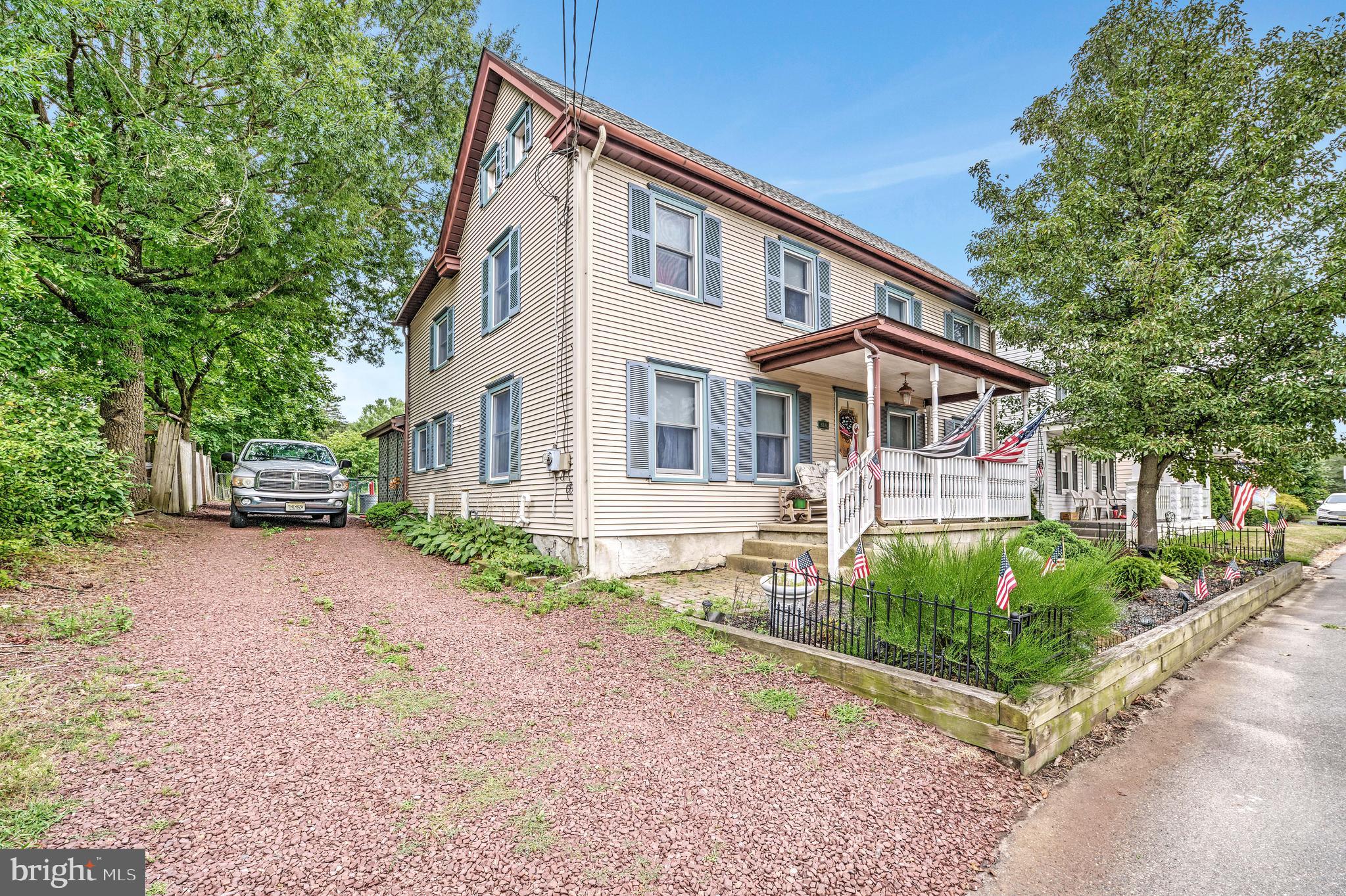 418 Main Columbus, NJ 08022 - Photo 2 of 31