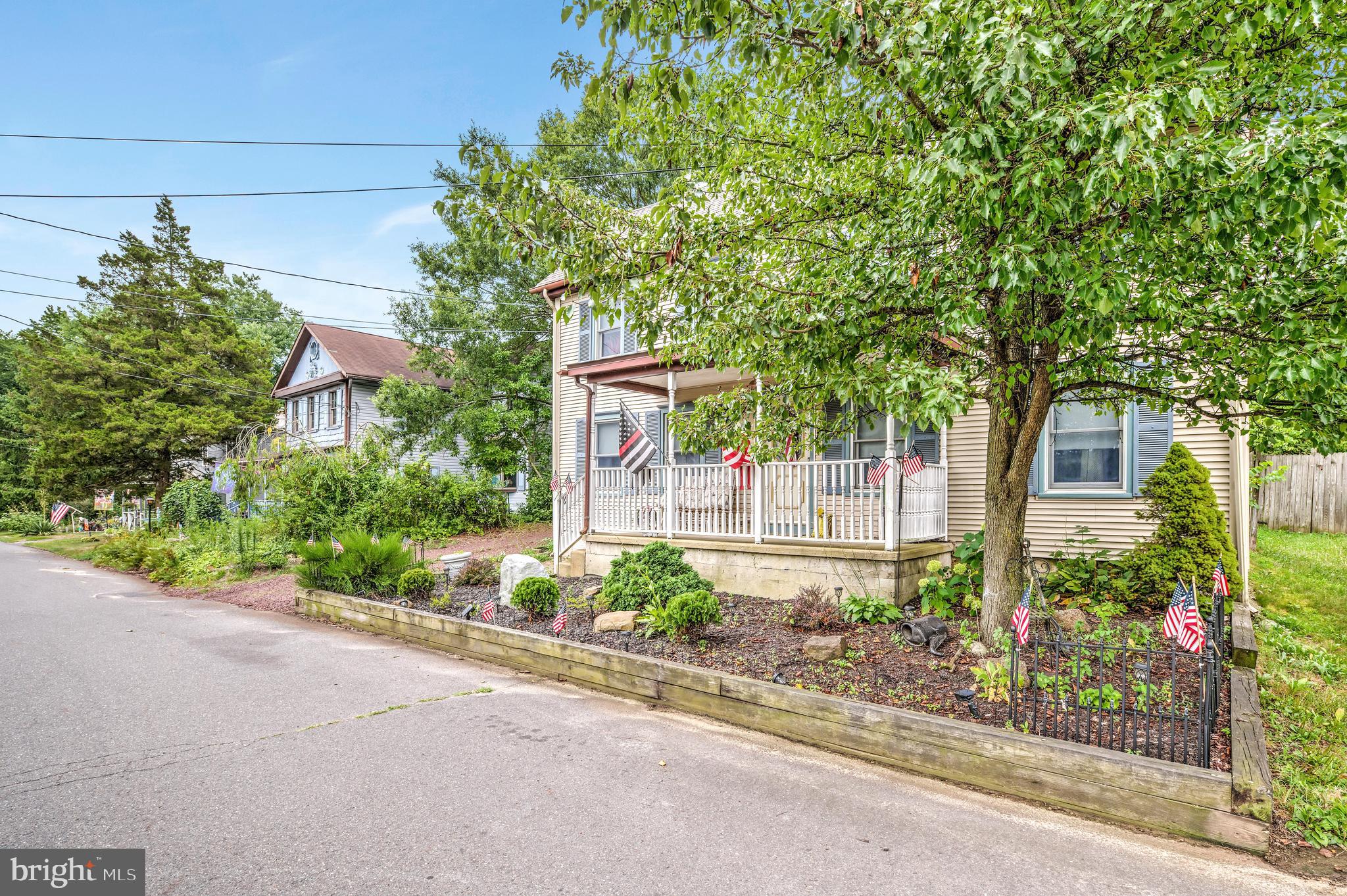 418 Main Columbus, NJ 08022 - Photo 3 of 31