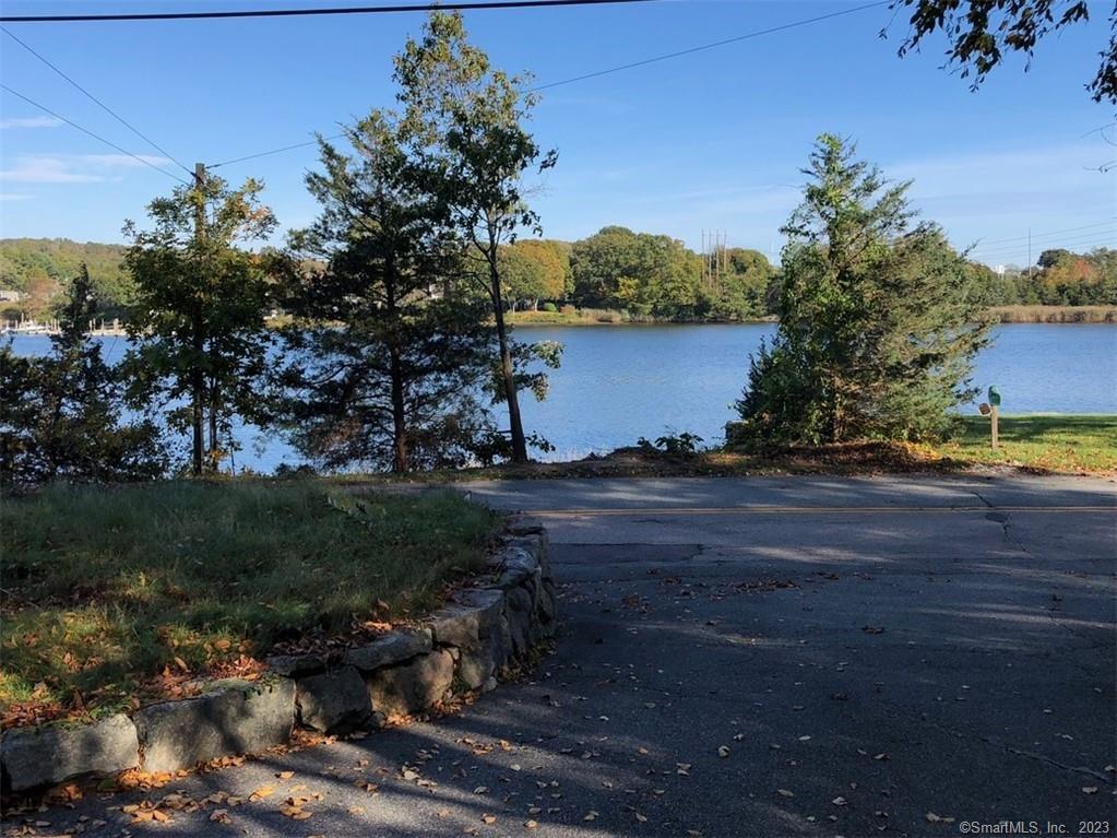733 River Road Groton, CT 06355 - Photo 1 of 1 Gallery Image 1