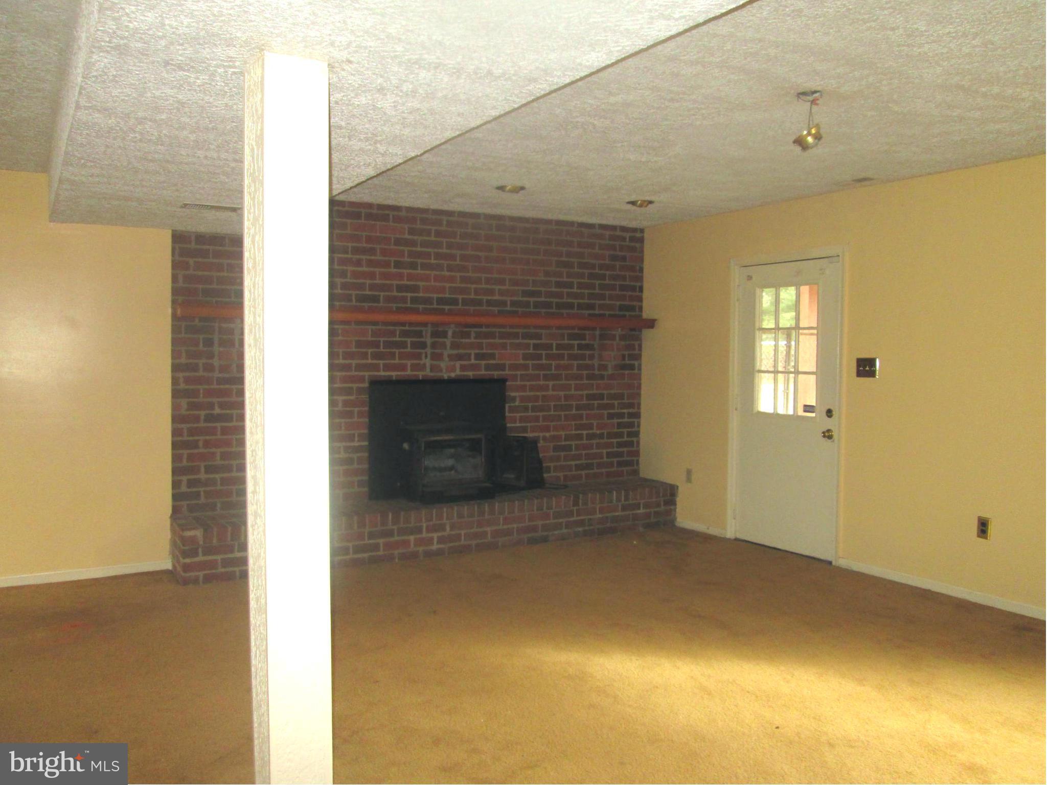 12718 Brandywine Road Brandywine, MD 20613 - Photo 12 of 25 Family Room