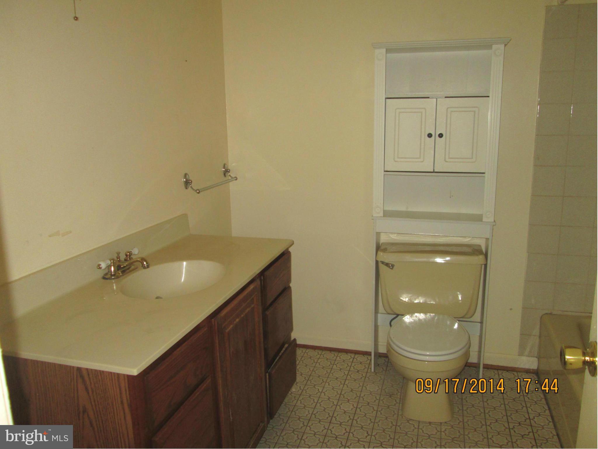 12718 Brandywine Road Brandywine, MD 20613 - Photo 13 of 25 Bath