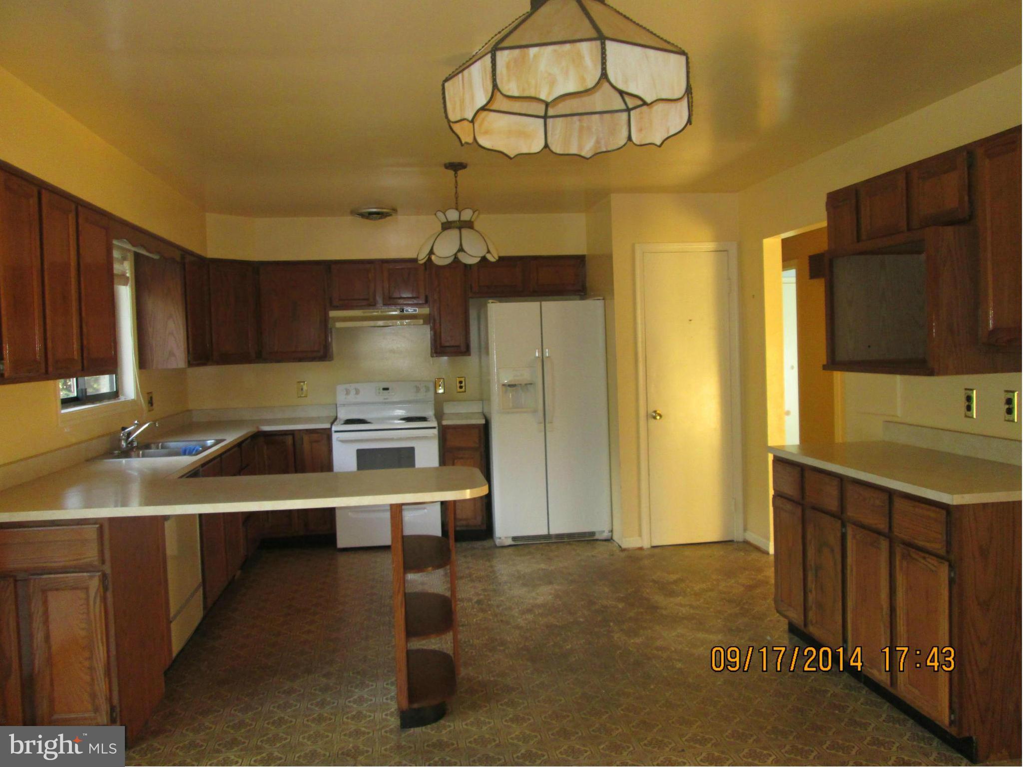12718 Brandywine Road Brandywine, MD 20613 - Photo 6 of 25 Kitchen