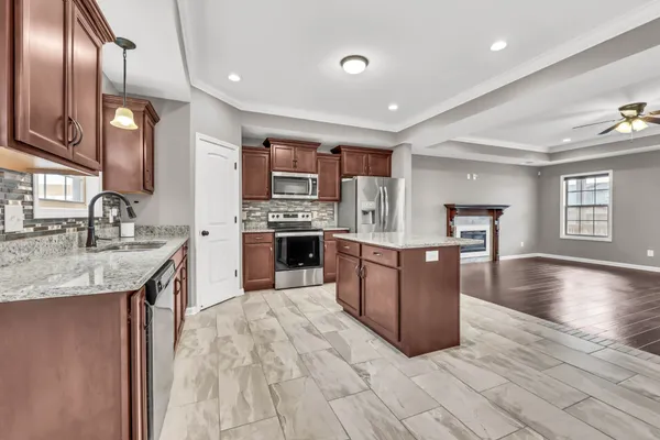 $2,650 | 2006 Jackie Lorraine Drive, Clarksville, TN 37042