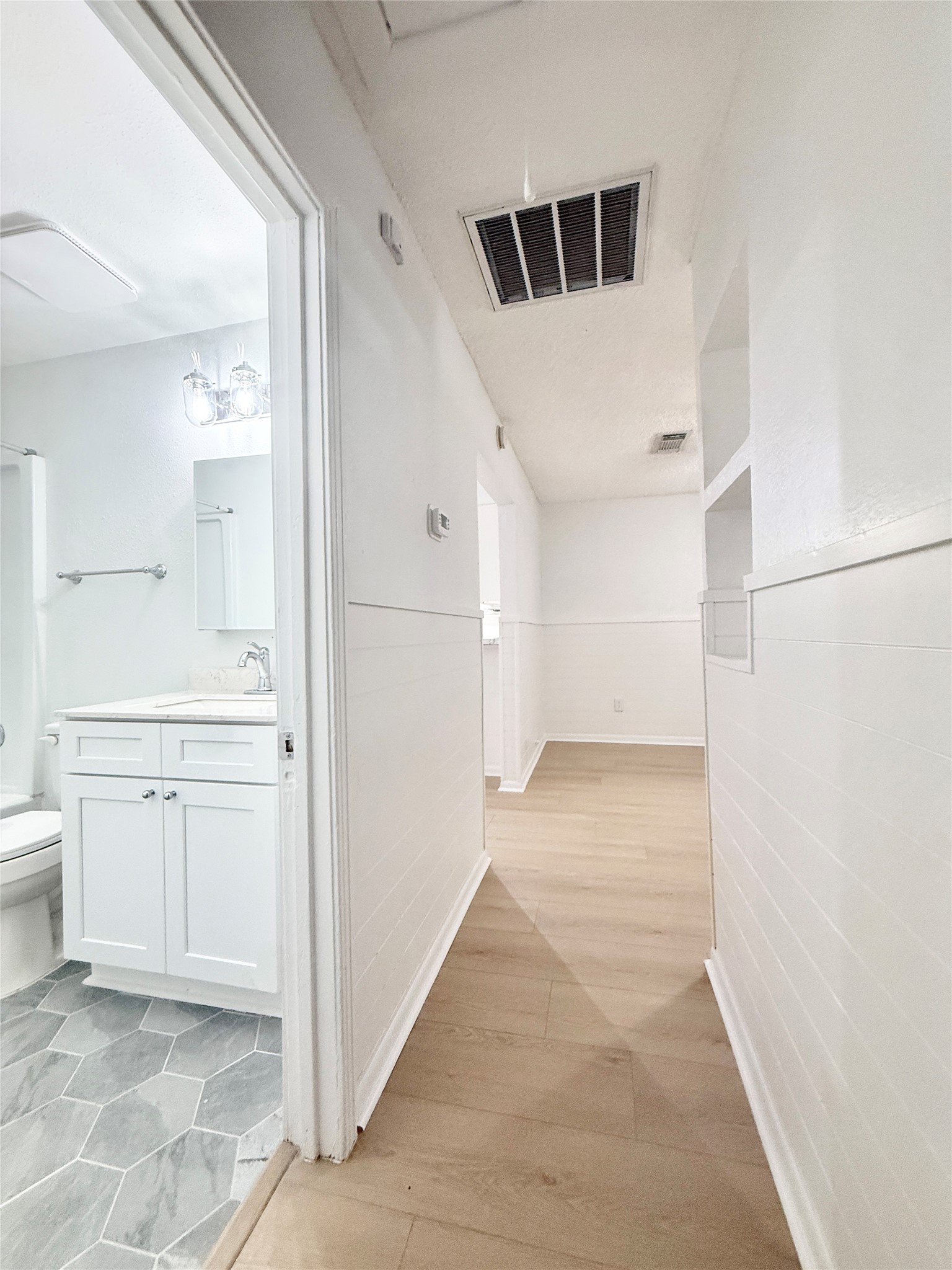 1121 North Chenango Street Angleton, TX 77515 - Photo 14 of 19 Gallery Image 14