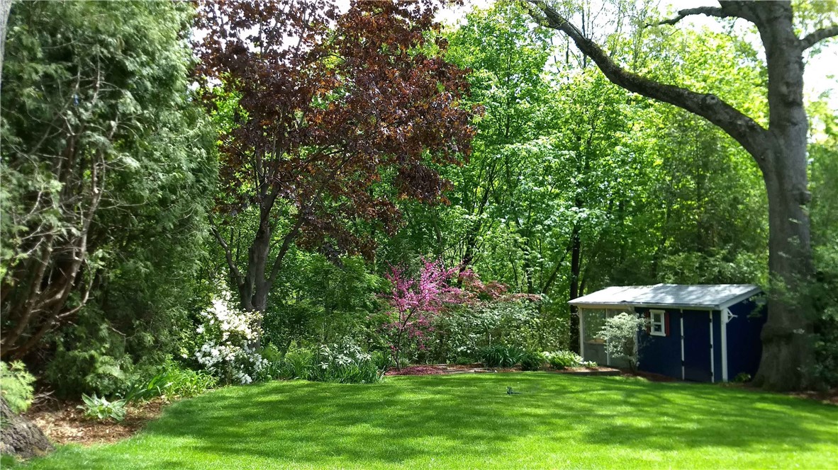 227 Irving Avenue Providence, RI 02906 - Photo 21 of 27 Early springtime