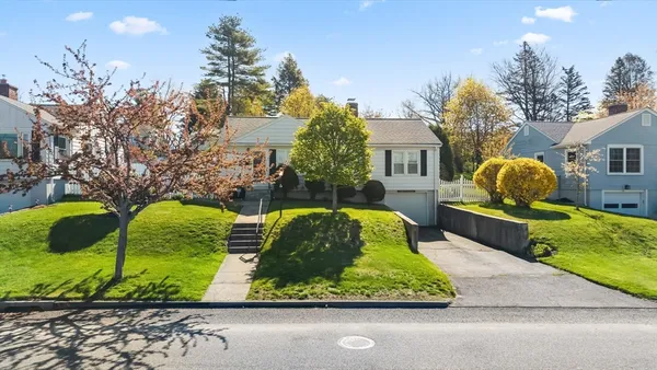 $349,900 | 16 Thornton Road, Worcester, MA 01606