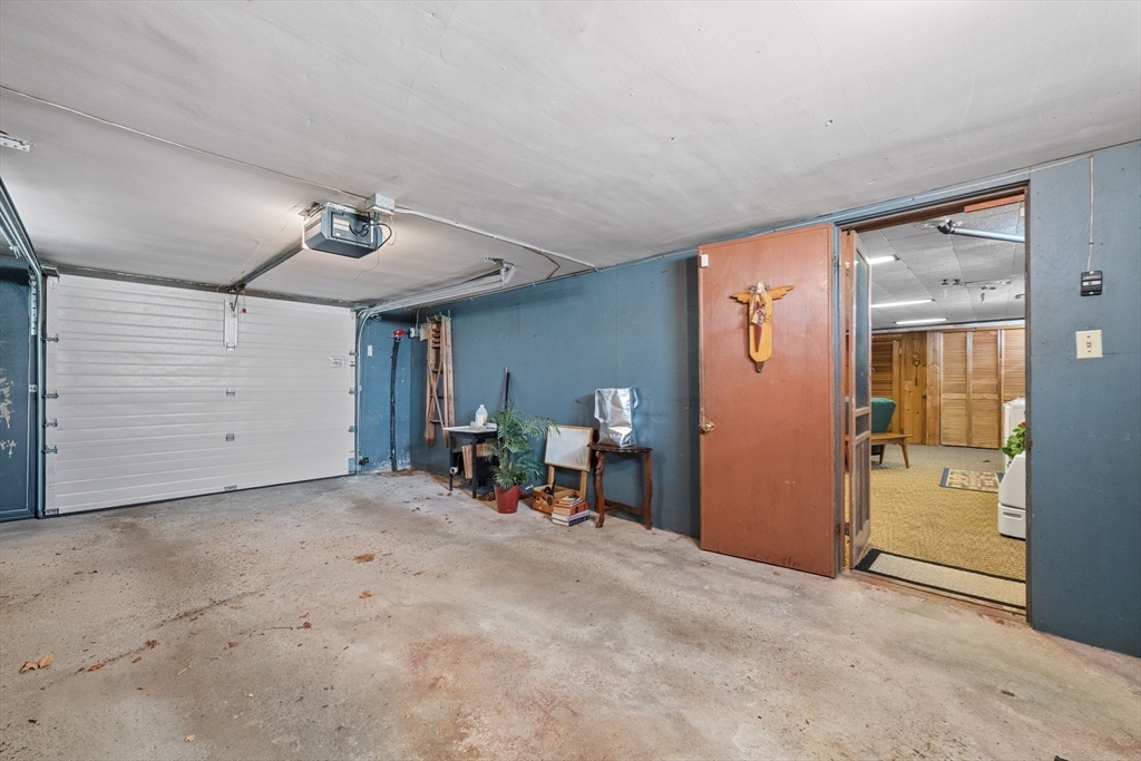 16 Thornton Road Worcester, MA 01606 - Photo 23 of 29