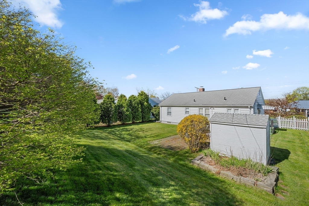 16 Thornton Road Worcester, MA 01606 - Photo 24 of 29
