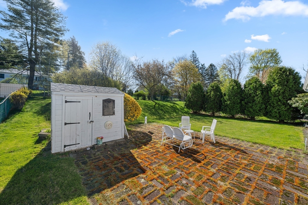16 Thornton Road Worcester, MA 01606 - Photo 27 of 29