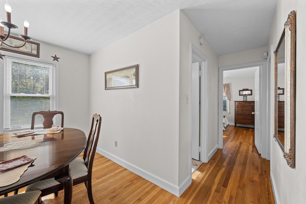 16 Thornton Road Worcester, MA 01606 - Photo 10 of 29