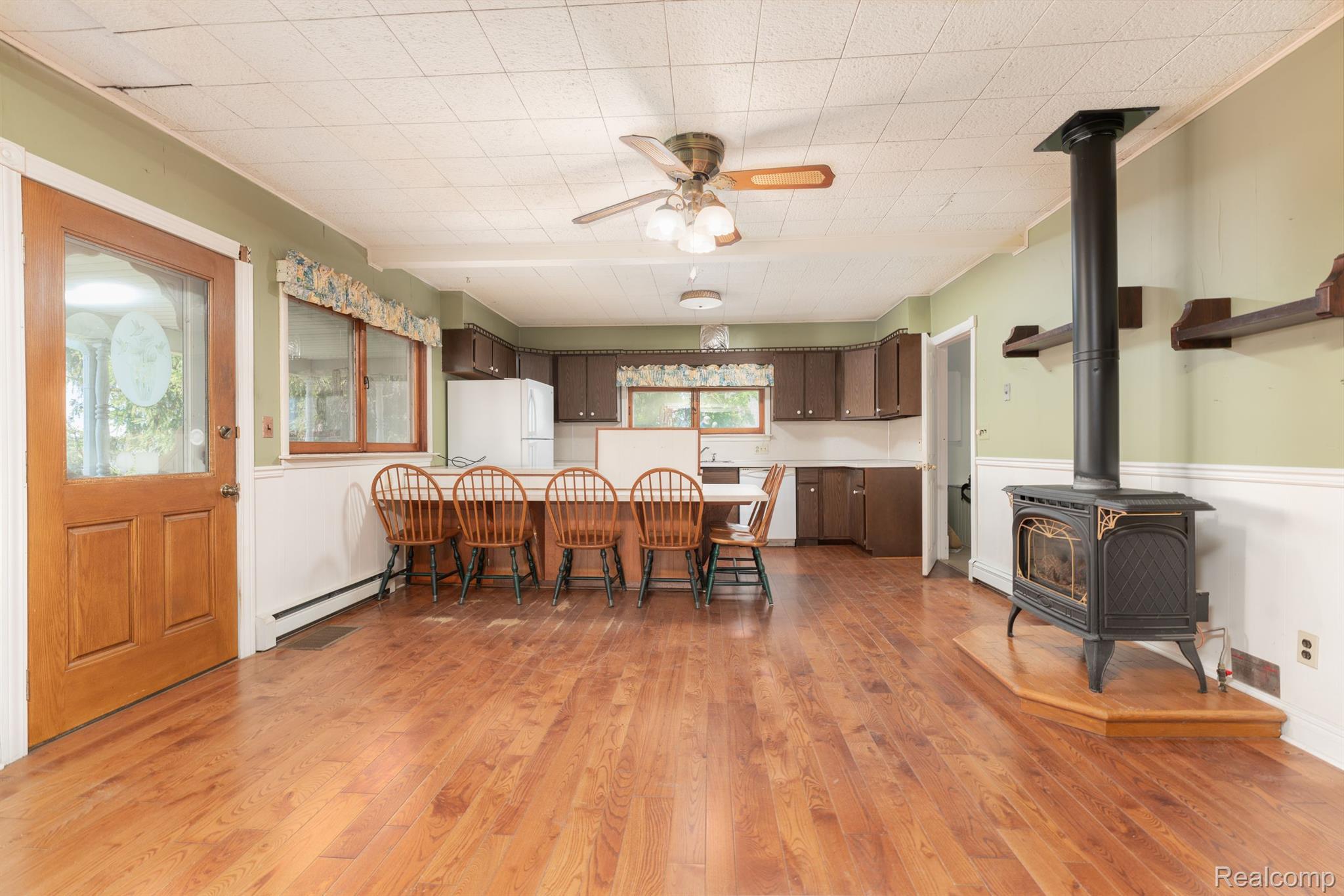 8503 Byron Road Howell, MI 48855 - Photo 5 of 27 Gallery Image 5