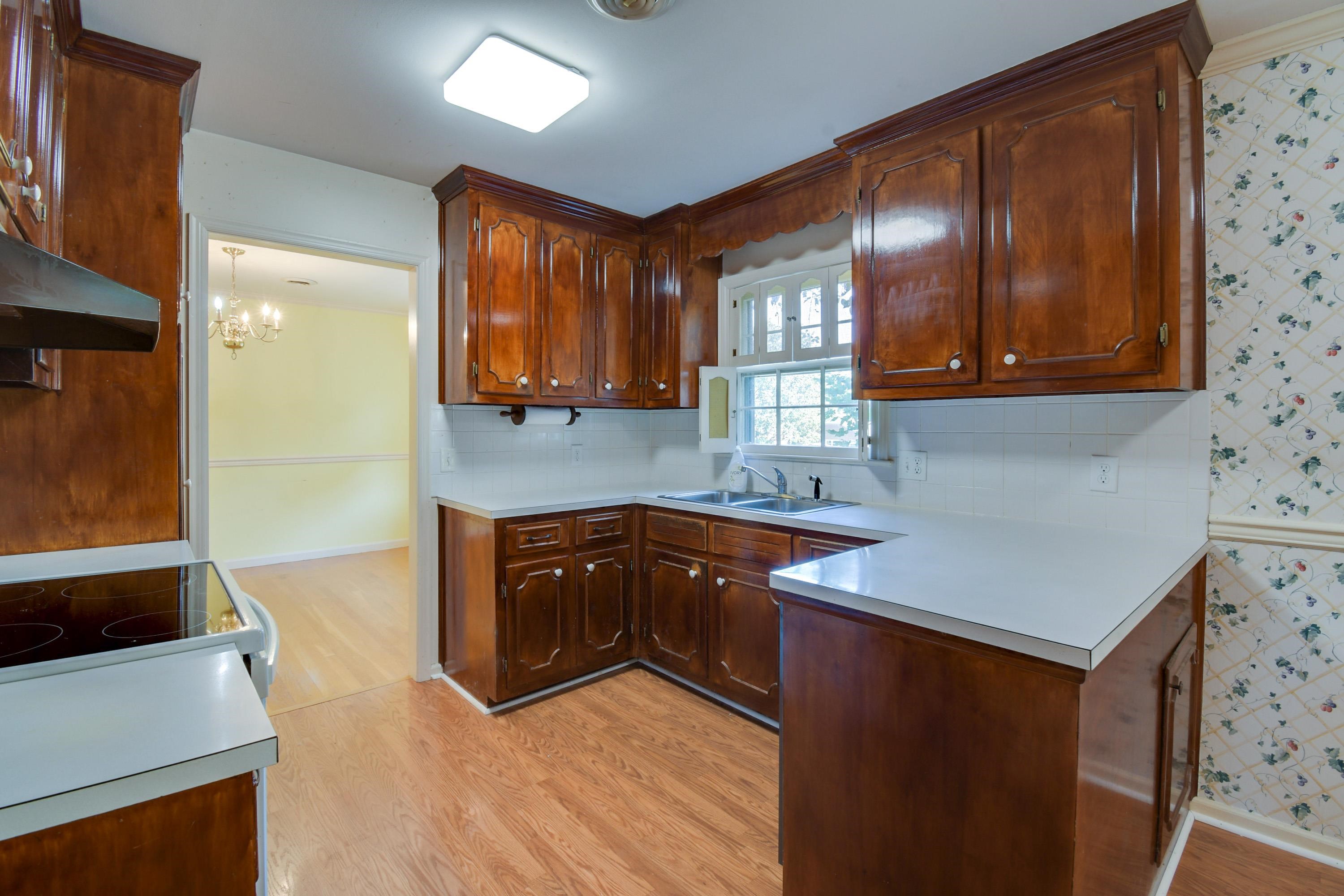 2116 Pickett Road Waynesboro, VA 22980 - Photo 12 of 43 Gallery Image 12