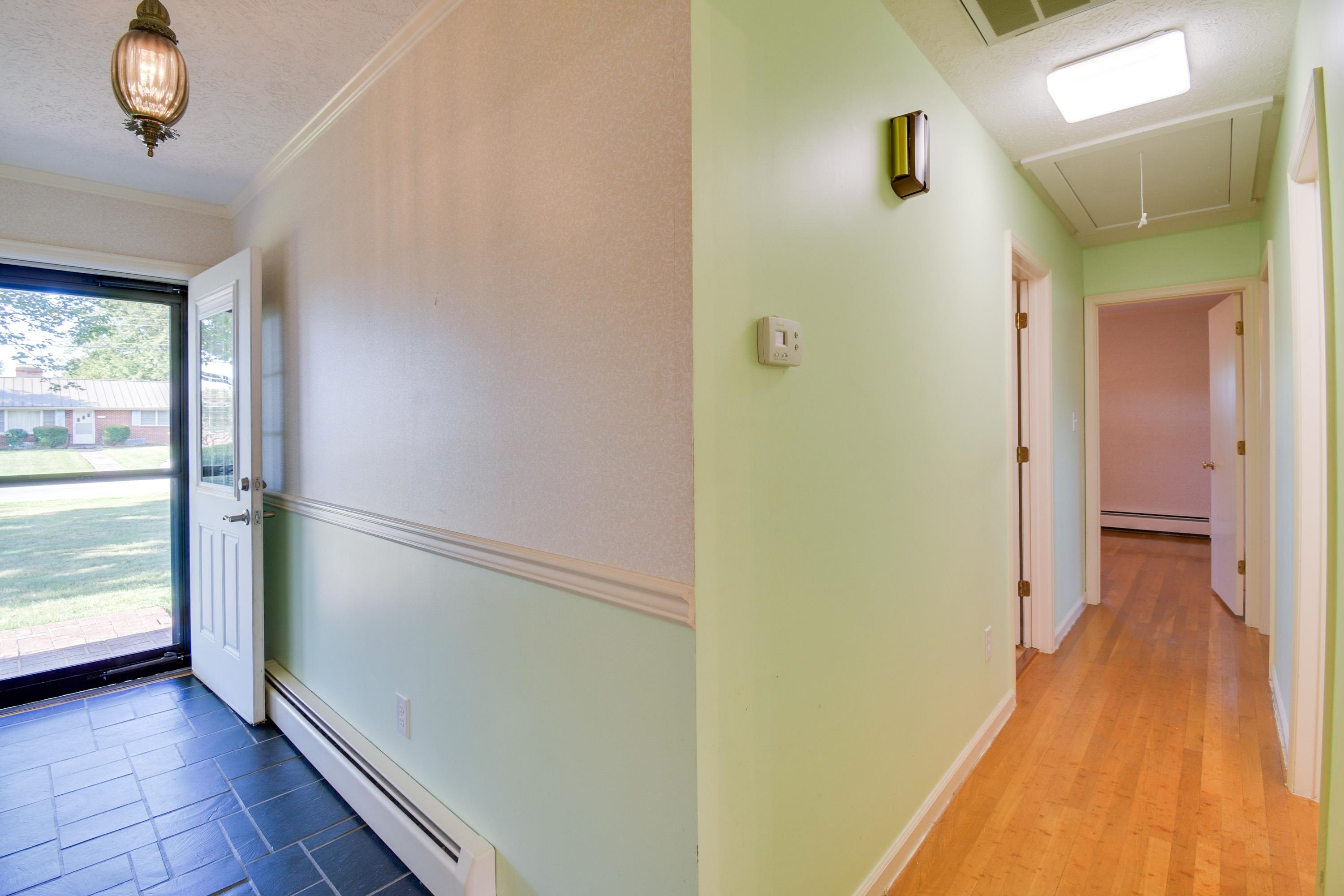 2116 Pickett Road Waynesboro, VA 22980 - Photo 19 of 43 Gallery Image 19