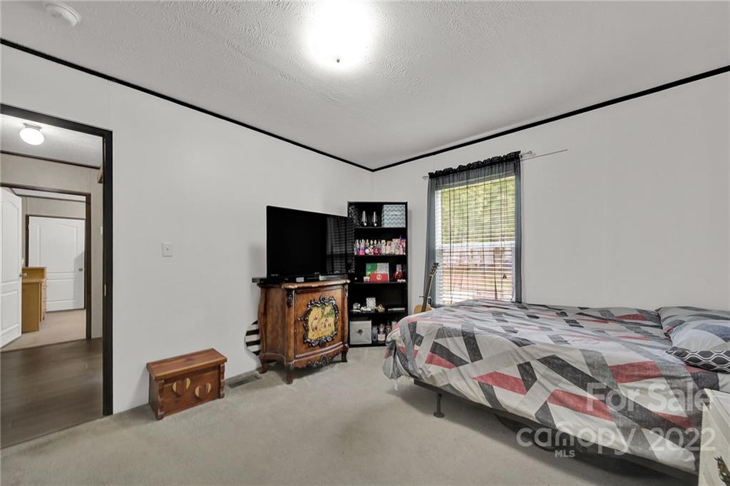 232 Muldoon Lane Clover, SC 29710 - Photo 23 of 36 Gallery Image 23
