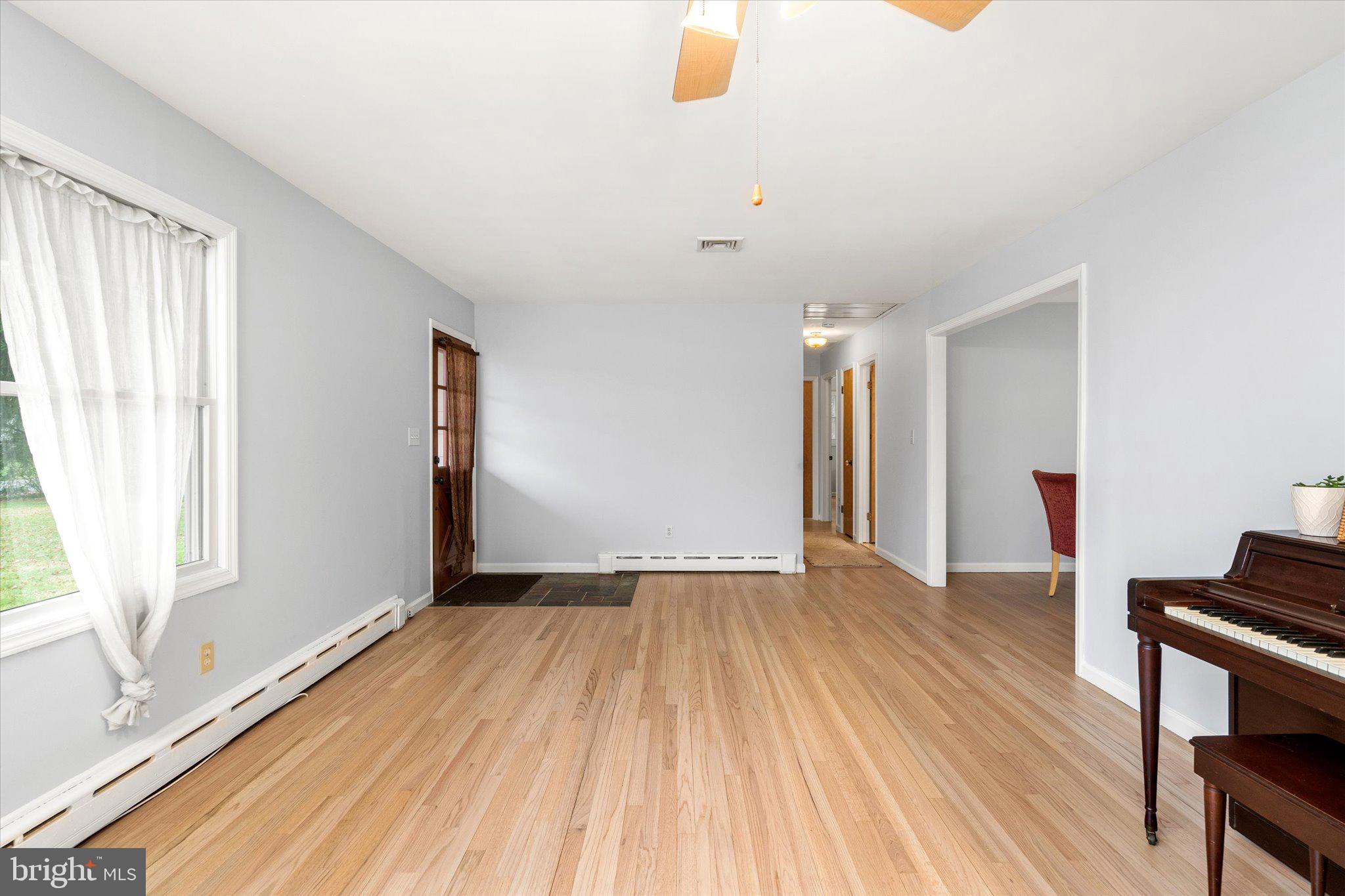 4 Eiker Road Cranbury, NJ 08512 - Photo 2 of 33 Entry foyer