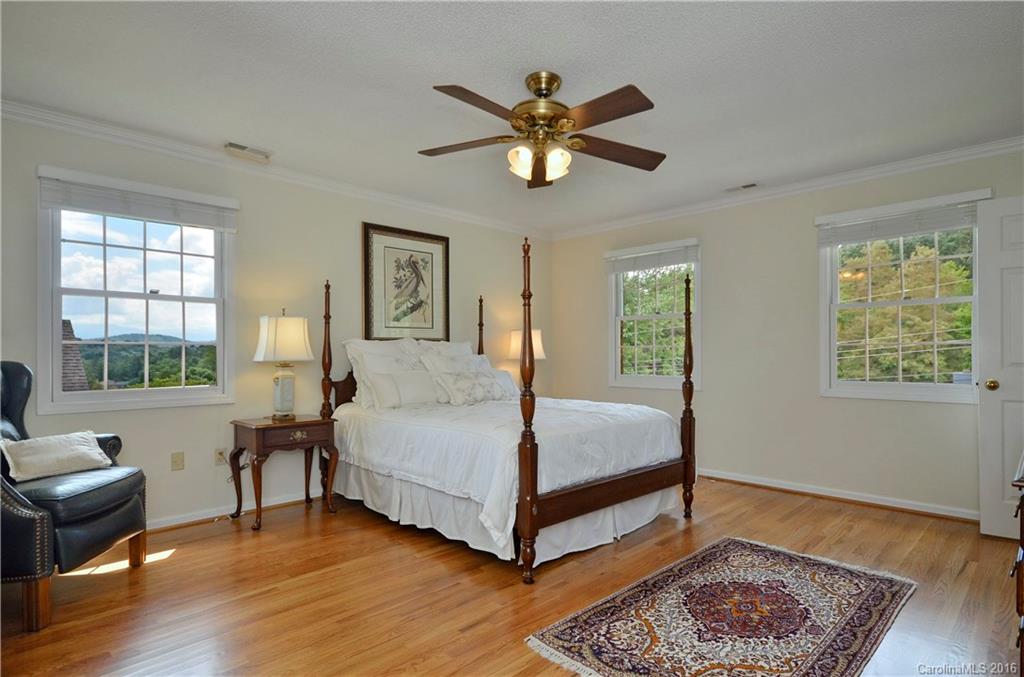 324 Stratford Road Asheville, NC 28804 - Photo 14 of 23 Gallery Image 14