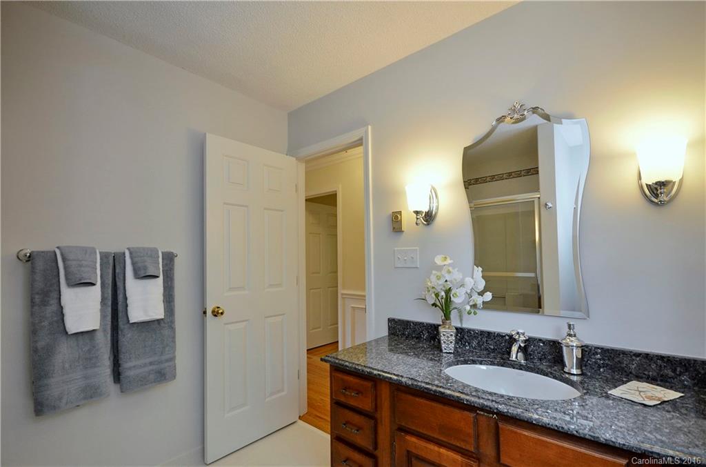 324 Stratford Road Asheville, NC 28804 - Photo 16 of 23 Gallery Image 16