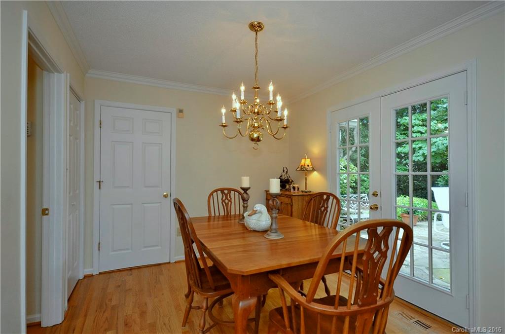 324 Stratford Road Asheville, NC 28804 - Photo 10 of 23 Gallery Image 10