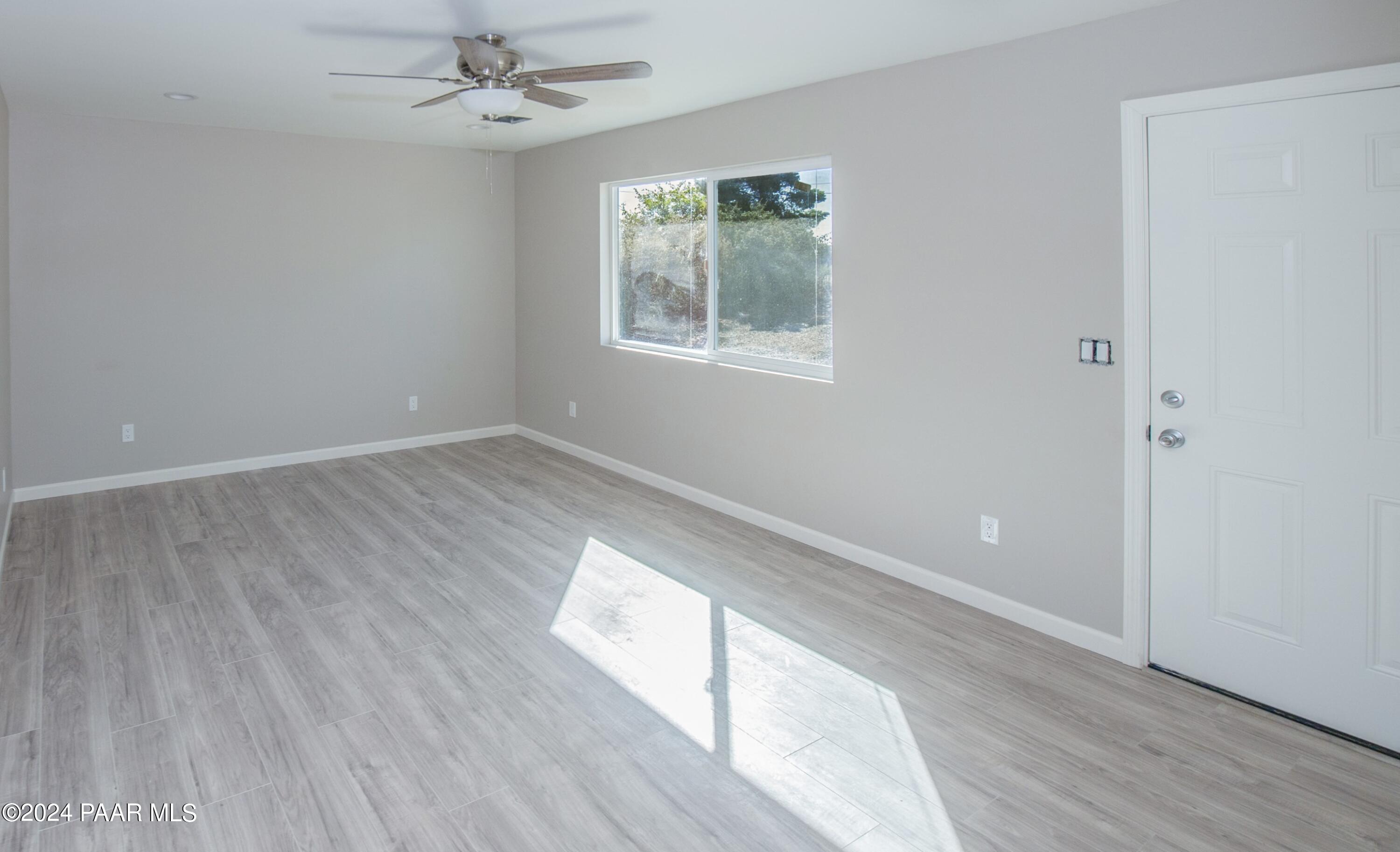 003_Living Room
