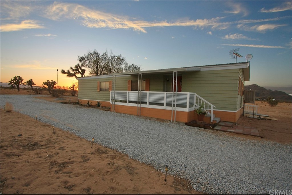 59580 Stearman Road Landers, CA 92285 - Photo 1 of 1 Hello!