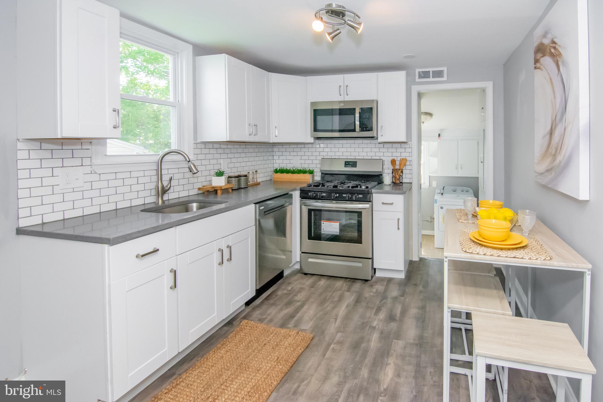 1714 Brookview Road Baltimore, MD 21222 - Photo 4 of 19