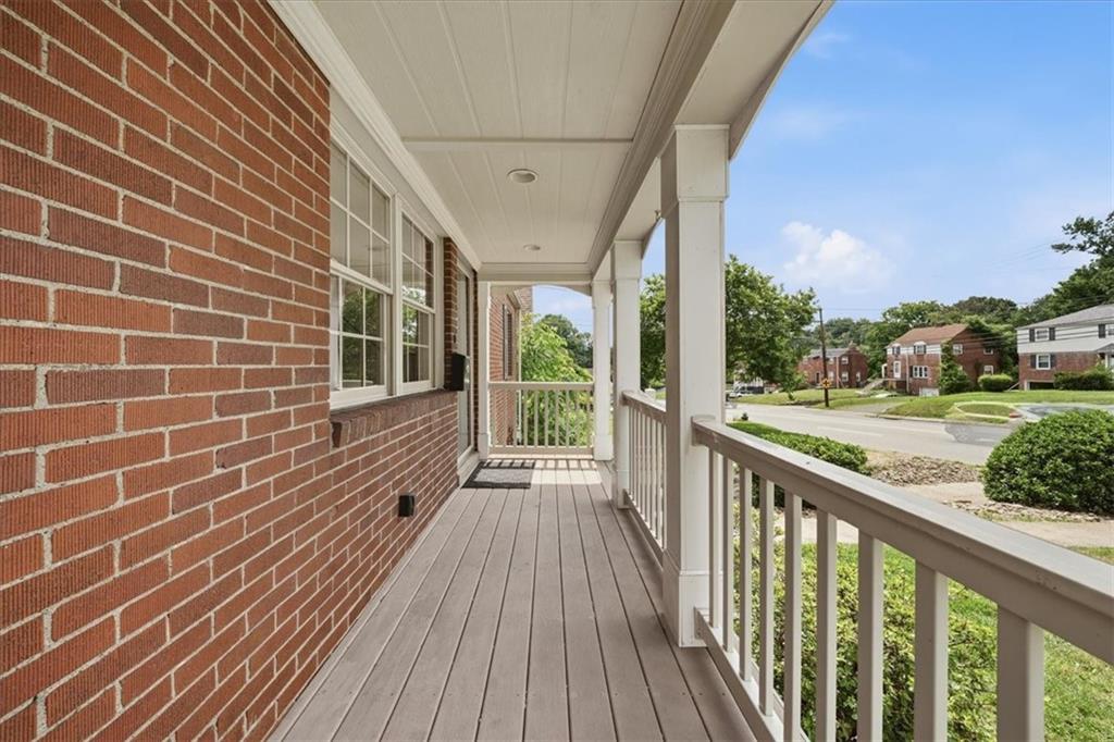 1945 Bower Hill Road Pittsburgh, PA 15243 - Photo 4 of 29 Gallery Image 4