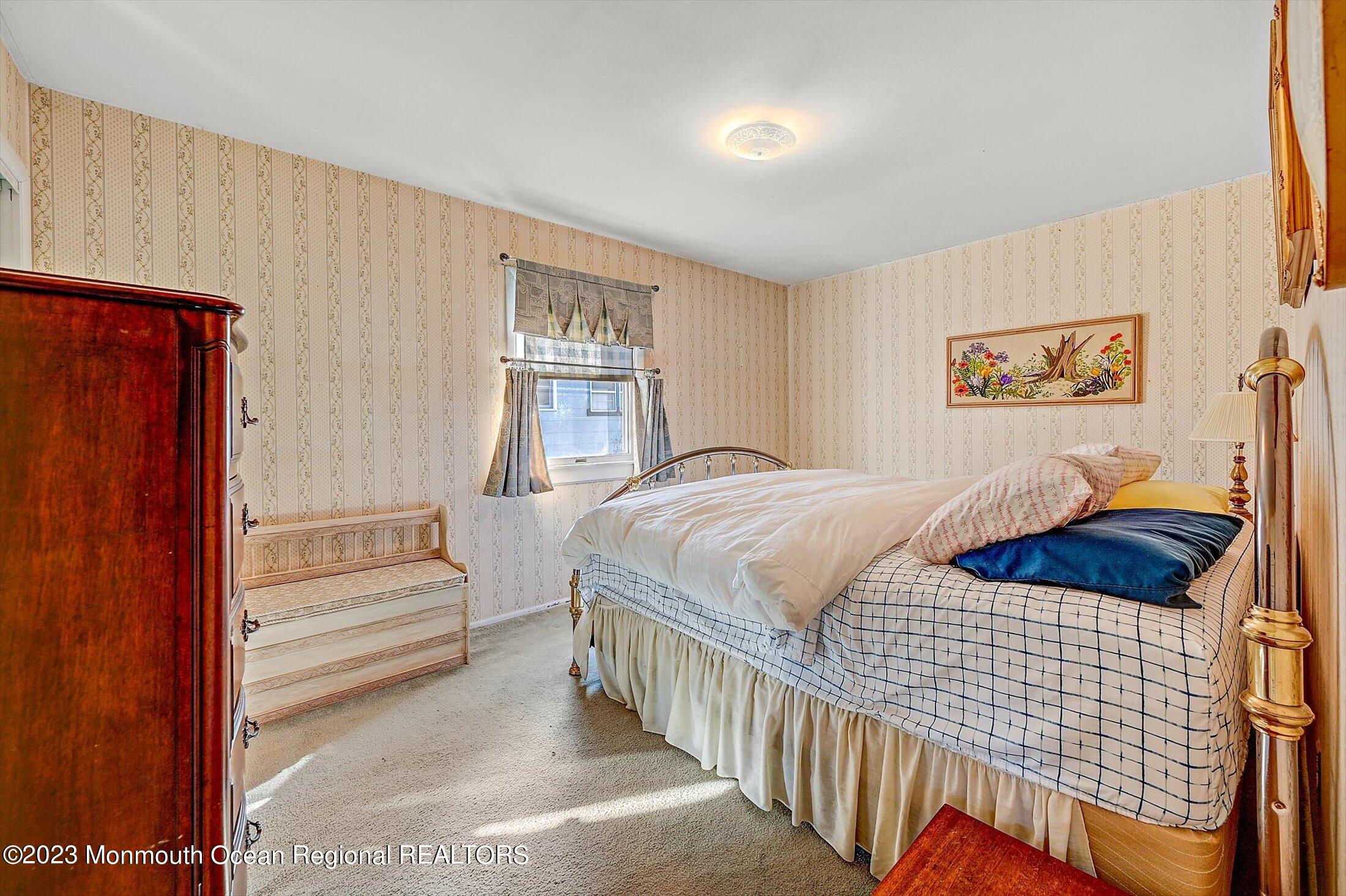 40 Smith Street Howell, NJ 07731 - Photo 13 of 25 MASTER BEDROOM