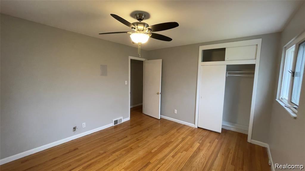 15057 Inkster Road Livonia, MI 48154 - Photo 24 of 38 0ACD001F-35BB-4B6C-80F0-7A8021DF671D.jpeg