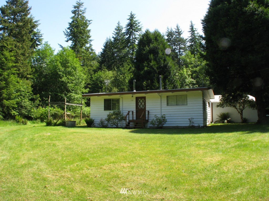 570 Lagoon Point Road Greenbank, WA 98253 - Photo 1 of 1 Gallery Image 1