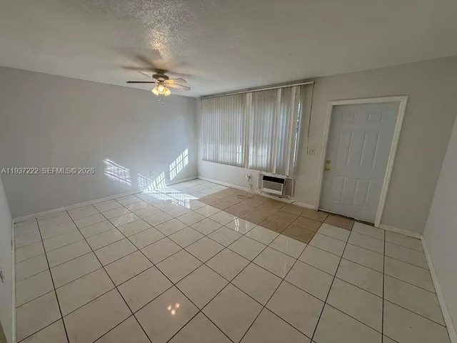 $1,500 | 1451 Northeast 170th Street, Unit 210A, North Miami Beach, FL 33162
