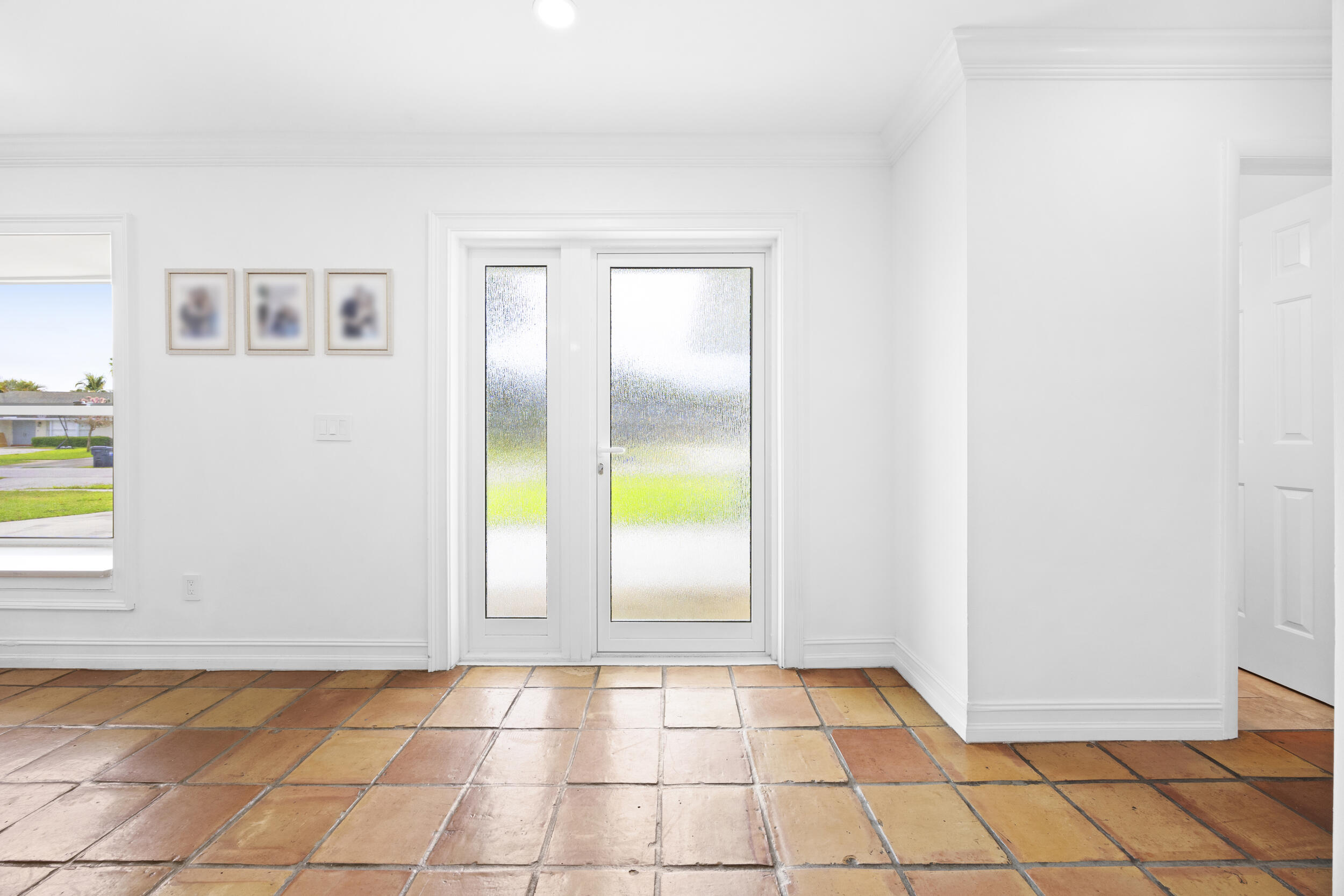 11760 Inverness Circle Wellington, FL 33414 - Photo 5 of 33 a view of an empty room and window