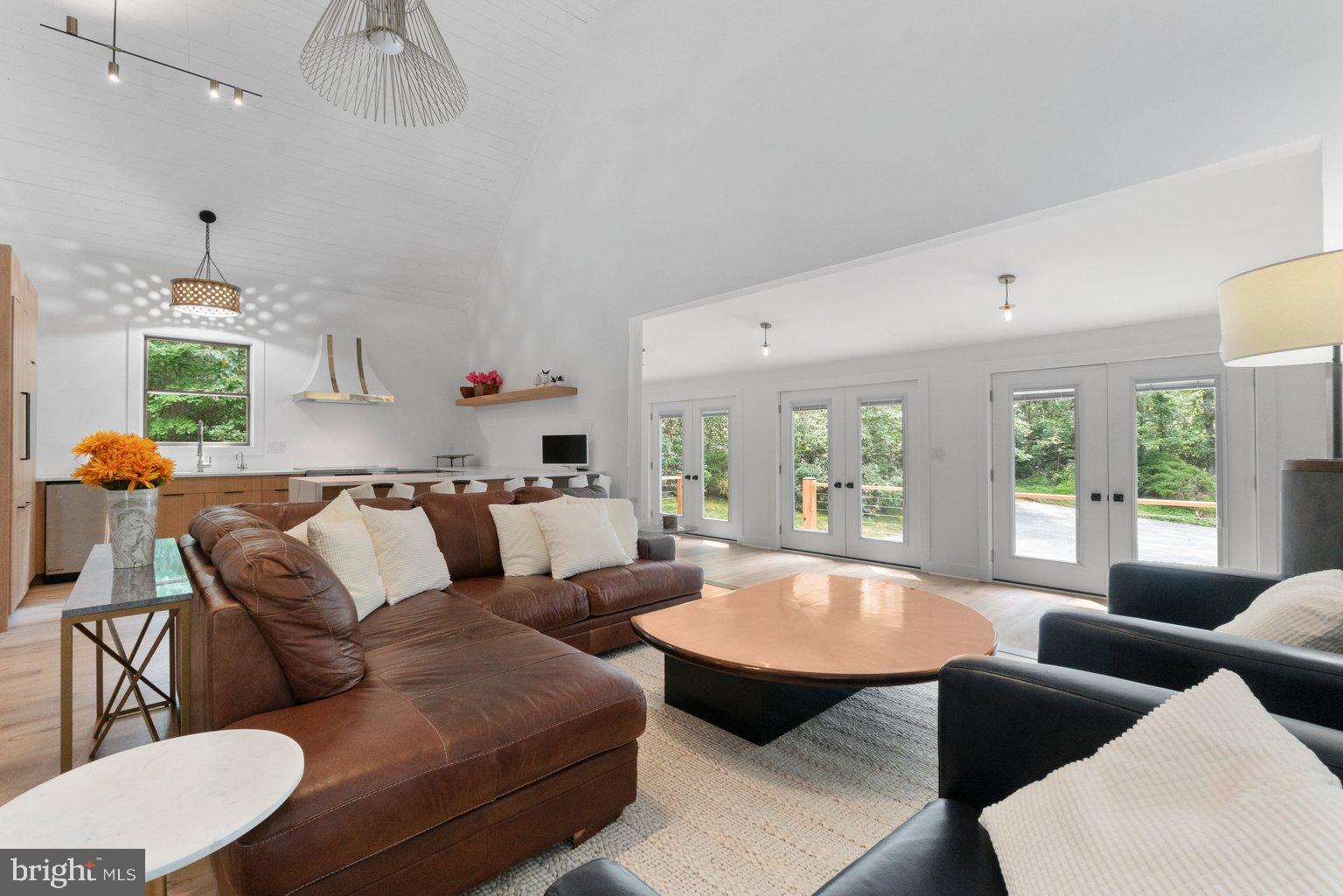 851 Bacon Hall Road Sparks, MD 21152 - Photo 15 of 50 Spacious living area with natural light.