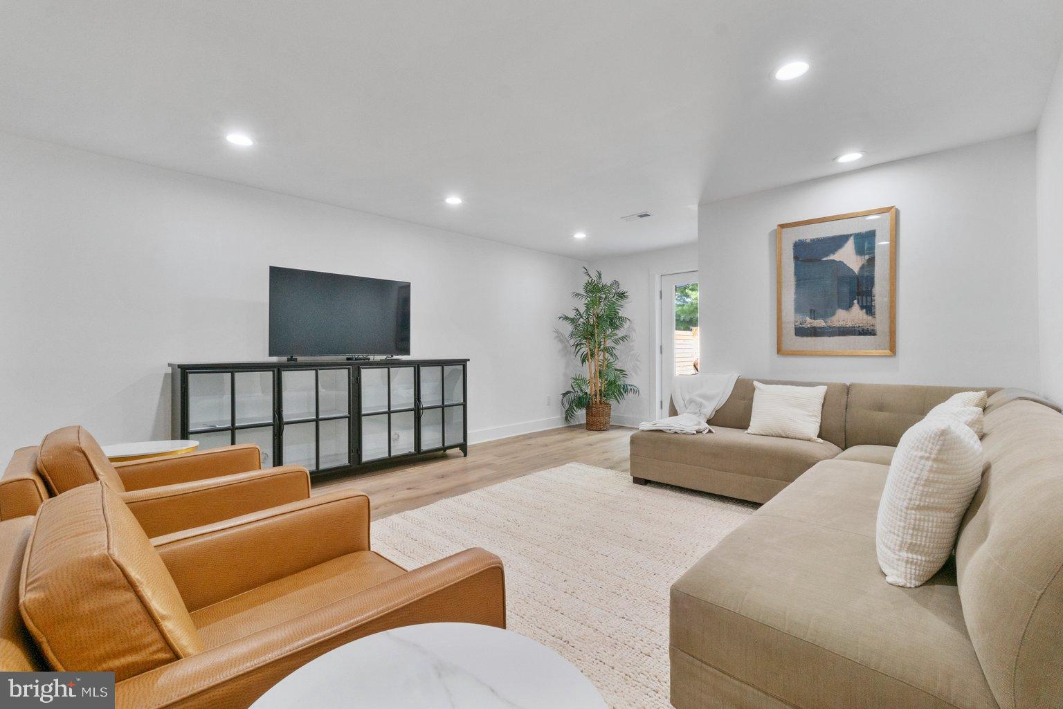 851 Bacon Hall Road Sparks, MD 21152 - Photo 45 of 50 Modern living space with warm accents.