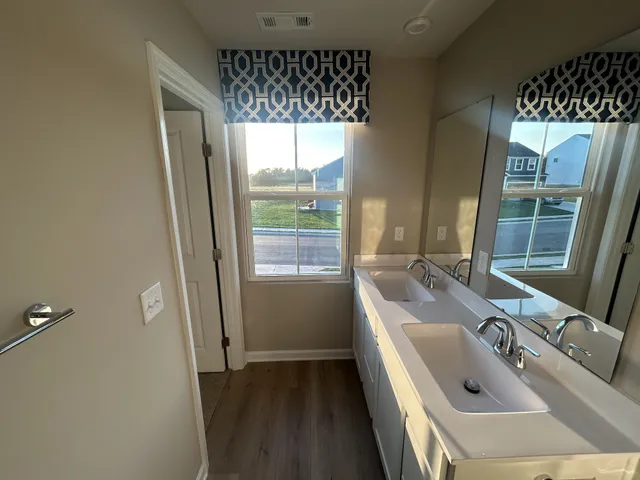 $1,900 | 1143 Lisenbee Way, Clarksville, TN 37042