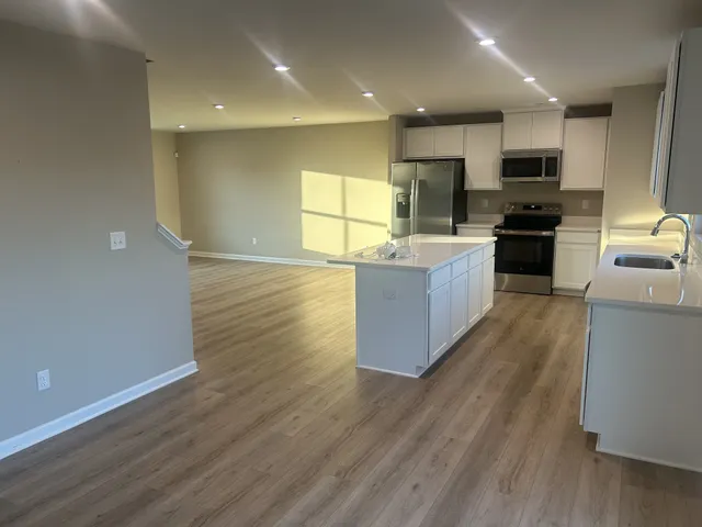 $1,900 | 1143 Lisenbee Way, Clarksville, TN 37042