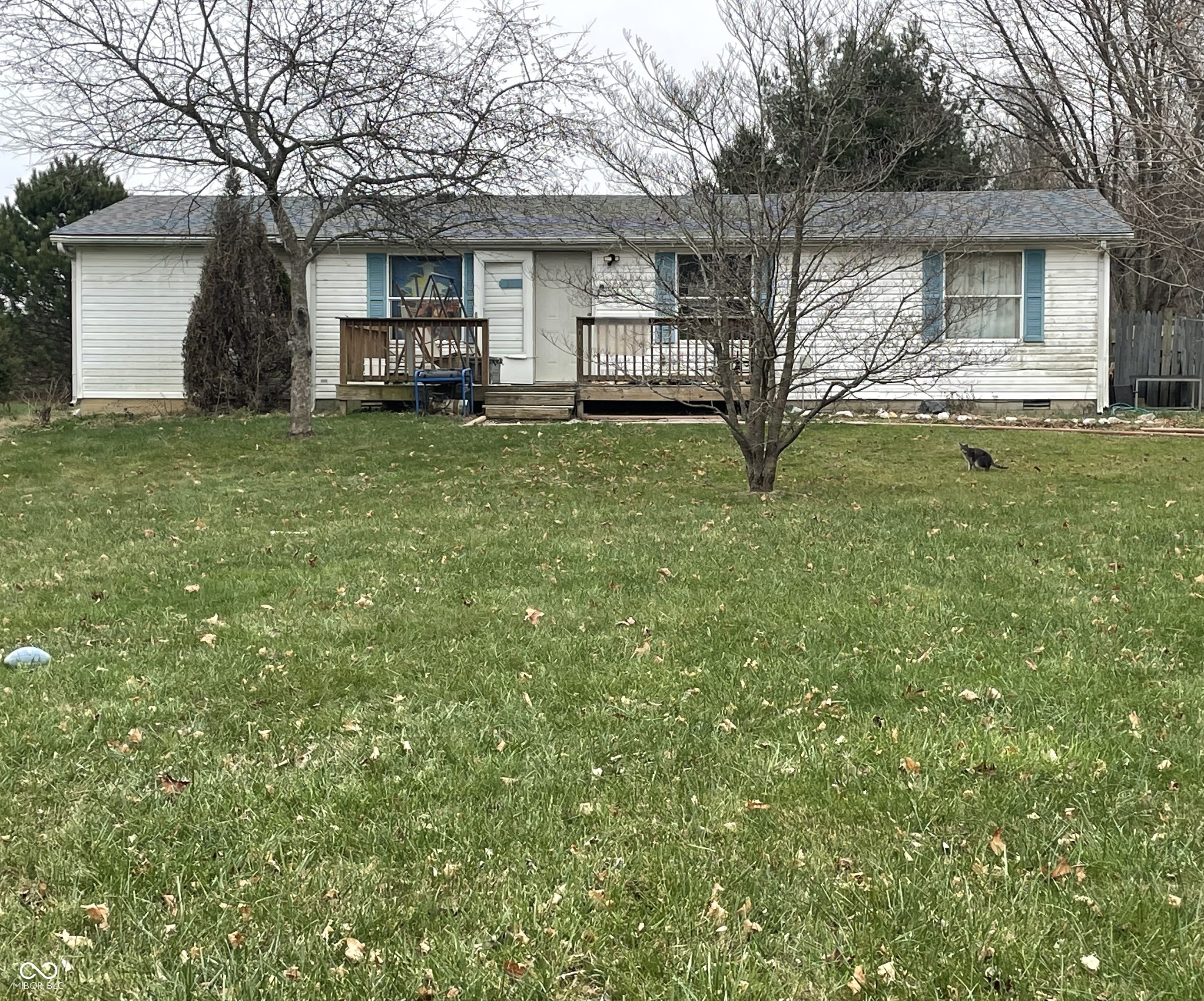939 South Waggoner Road Paragon, IN 46166 - Photo 2 of 25