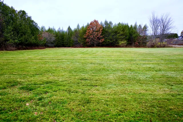 $299,900 | 327 Charleston Road, Dexter, ME 04930