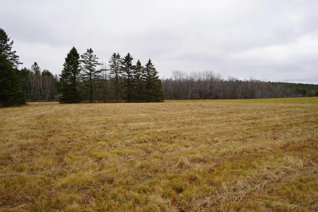 $299,900 | 327 Charleston Road, Dexter, ME 04930