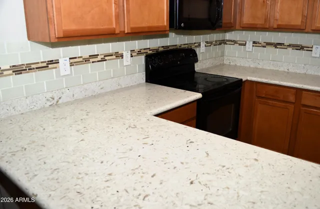 $2,600 | 964 South Almira Avenue, Gilbert, AZ 85296