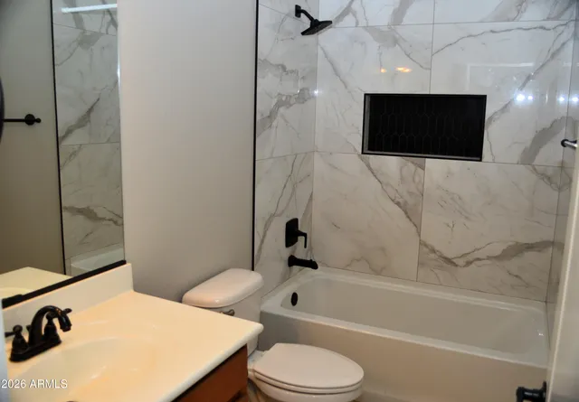 $2,600 | 964 South Almira Avenue, Gilbert, AZ 85296