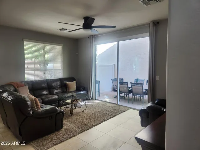 $2,600 | 964 South Almira Avenue, Gilbert, AZ 85296